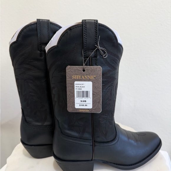 Shyanne Black Leather Western Heeled Boots NIB Size 9M - Picture 3 of 14